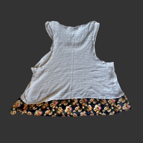 Peplum Crop Tank Top - Picture 7 of 11